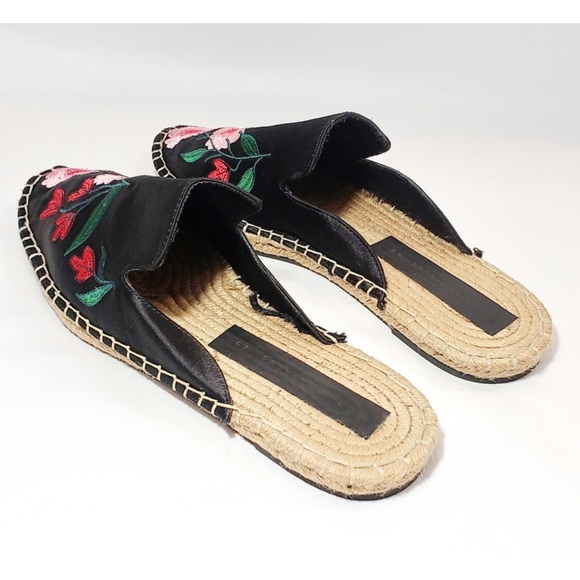 ZARA Floral Slipon Mules - Picture 3 of 7